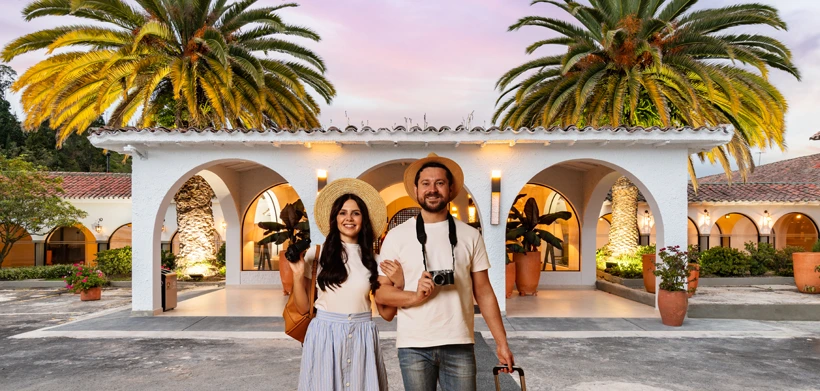 Fachada Hotel Alcaraván de Colsubsidio