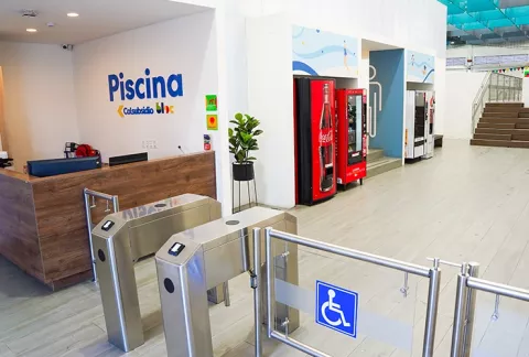 Entrada del Bloc Piscina Suba Colsubsidio