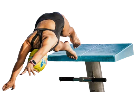 Chica en clase de natación