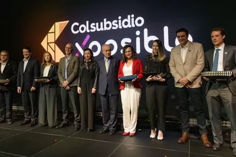 Grupo de empresarios reconocidos Xposible.