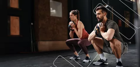 Pareja entrenando crossfit en Colsubsidio.