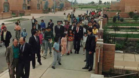 Entrega de viviendas en Ciudadela Colsubsidio 1989