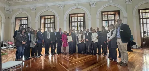 Equipo de Colsubsidio en el Congreso de la República