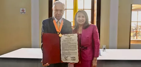 Director Luis Carlos Arango y la senadora Tamayo