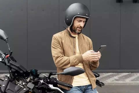 Card larga seguros movilidad