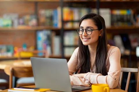 Adquiere habilidades de servicio al cliente y comunicación