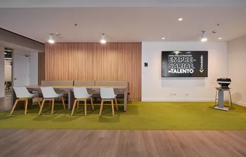Centro para el Desarrollo Empresarial Colsubsidio: espacios para capacitaciones