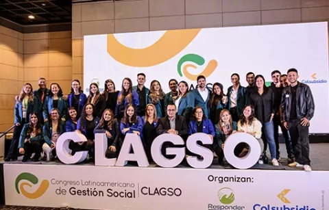 Grupo de personas en el Congreso Latinoamericano de Gestión Social - Clagso