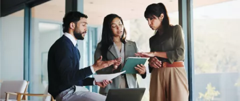 Ejecutivos hacen networking con aliados de Colsubsidio.