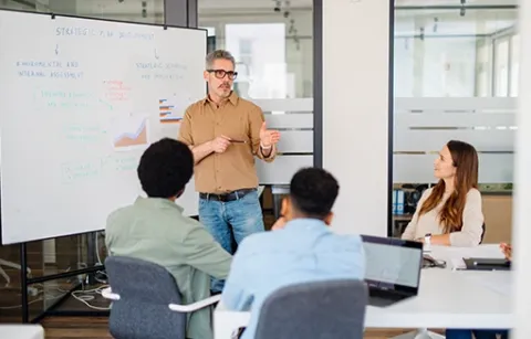 Sesión estratégica de mentoría para escalamiento empresarial