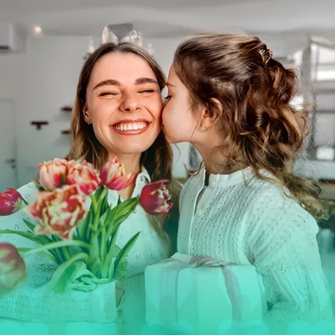 Mamá e hija celebran Día Madre en Salud Colsubsidio