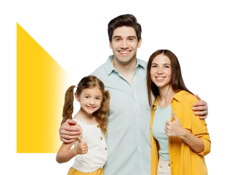 Familia solicita un seguro Colsubsidio para su hogar