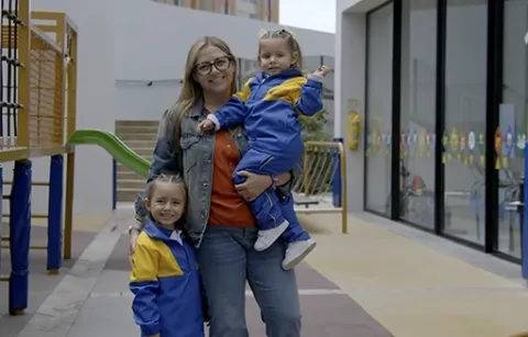 Familia afiliada compartiendo su experiencia en el Colegio Colsubsidio Maiporé, capítulo El cole que trasciende