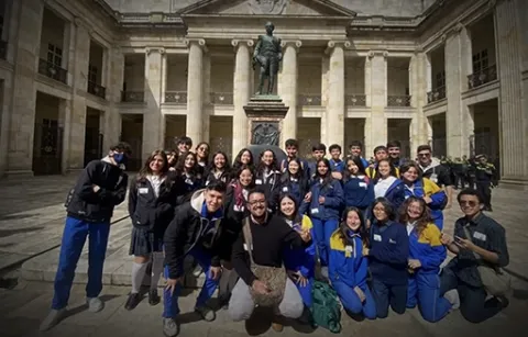 Estudiantes del laboratorio educomunicativo Voces del Colegio Colsubsidio Norte, capítulo Las voces de mi cole