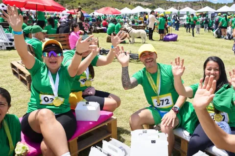 Personas disfrutando actividades en el Vive Fest Maiporé